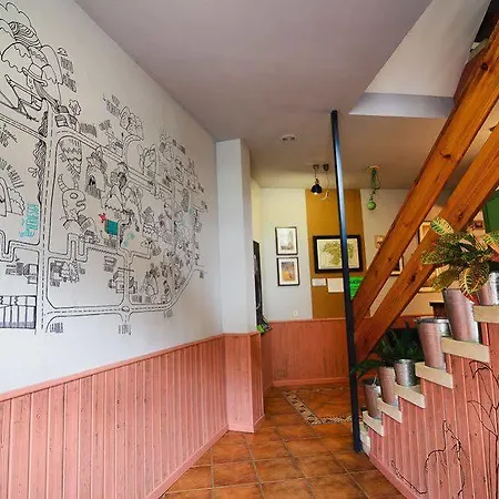Hostel Cueva De Valporquero