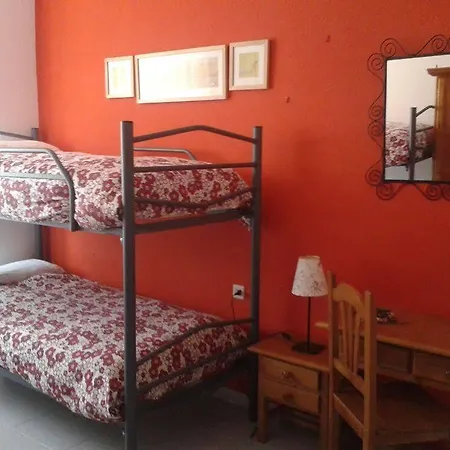 Hostel Cueva De Valporquero