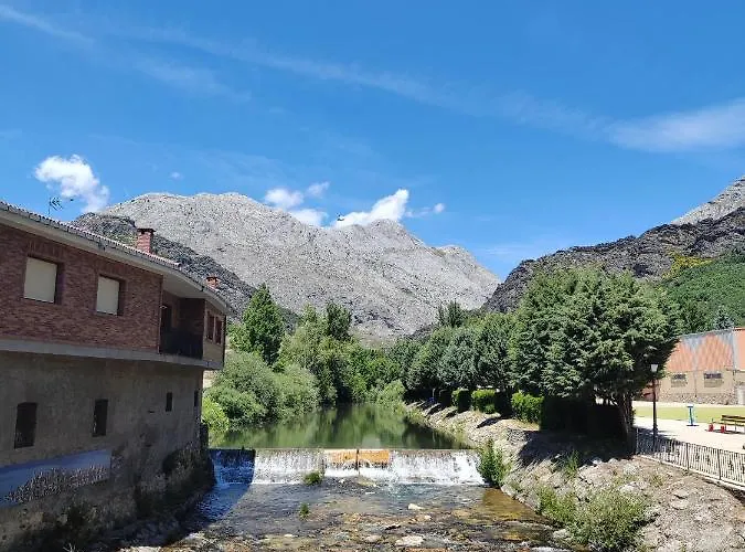 Cueva De Valporquero