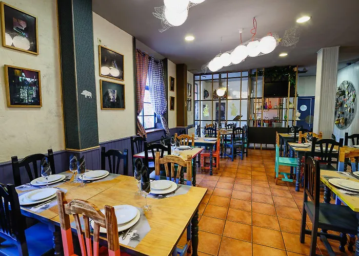 Hostel Cueva De Valporquero