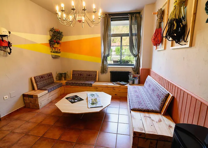 Hostel Cueva De Valporquero Vegacervera