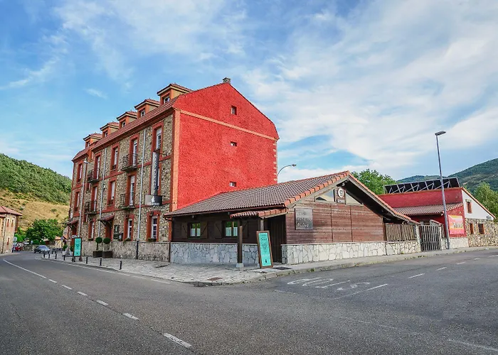Cueva De Valporquero Vegacervera