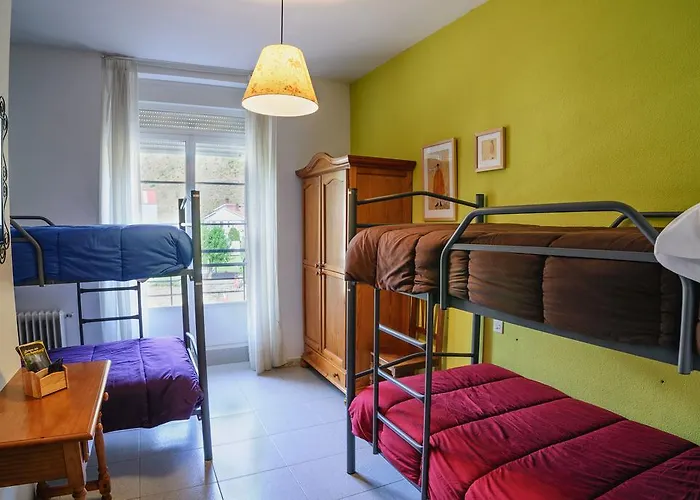 Hostel Cueva De Valporquero