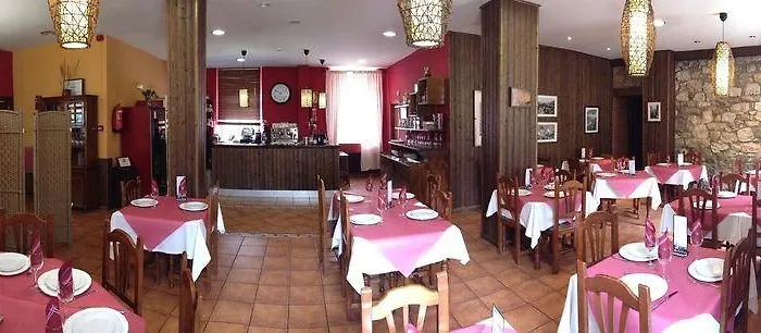 Hostel Cueva De Valporquero