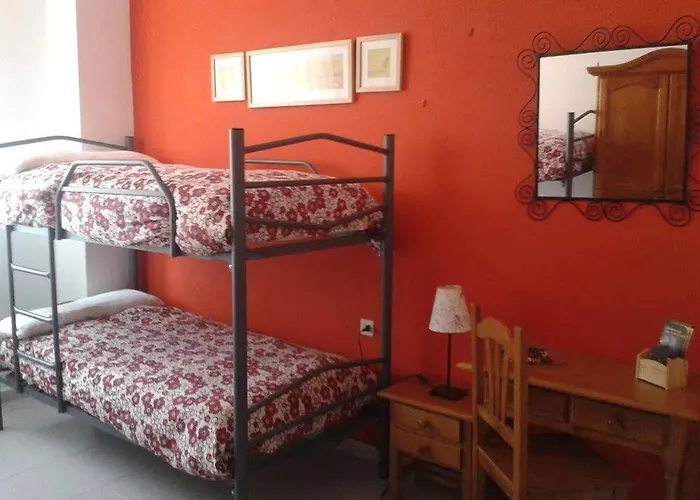 Hostel Cueva De Valporquero